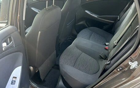 Hyundai Solaris II рестайлинг, 2015 год, 918 000 рублей, 10 фотография