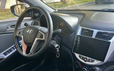Hyundai Solaris II рестайлинг, 2015 год, 918 000 рублей, 13 фотография