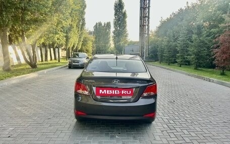 Hyundai Solaris II рестайлинг, 2015 год, 918 000 рублей, 4 фотография