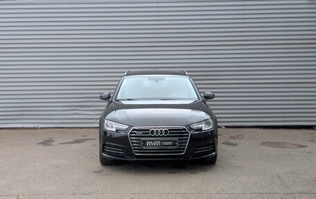 Audi A4, 2018 год, 2 950 000 рублей, 24 фотография