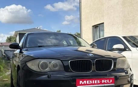 BMW 1 серия, 2008 год, 650 000 рублей, 1 фотография