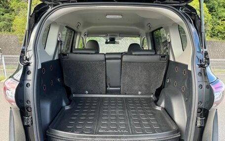 Toyota Sienta II, 2022 год, 1 200 000 рублей, 11 фотография