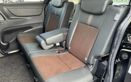 Toyota Sienta II, 2022 год, 1 200 000 рублей, 16 фотография