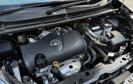 Toyota Sienta II, 2022 год, 1 200 000 рублей, 20 фотография