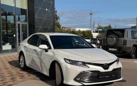 Toyota Camry, 2018 год, 2 684 900 рублей, 3 фотография
