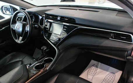Toyota Camry, 2018 год, 2 684 900 рублей, 7 фотография