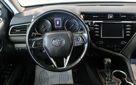 Toyota Camry, 2018 год, 2 684 900 рублей, 10 фотография
