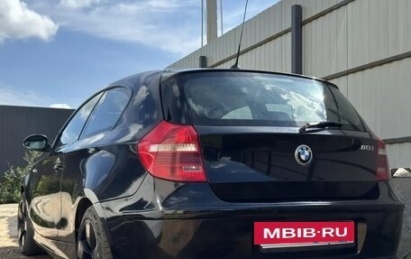 BMW 1 серия, 2008 год, 650 000 рублей, 2 фотография