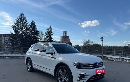 Volkswagen Tiguan II, 2020 год, 2 857 000 рублей, 7 фотография