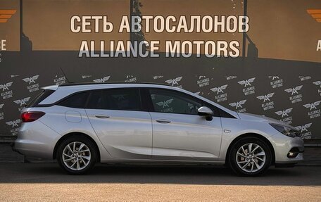 Opel Astra K, 2019 год, 1 610 000 рублей, 9 фотография