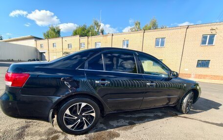 Hyundai Sonata VI, 2006 год, 595 000 рублей, 3 фотография