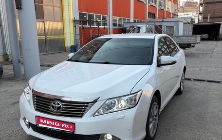 Toyota Camry, 2013 год, 1 399 999 рублей, 2 фотография