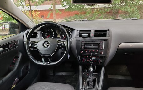 Volkswagen Jetta VI, 2015 год, 1 400 000 рублей, 14 фотография