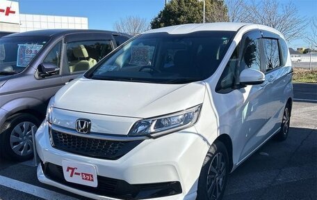 Honda Freed II, 2021 год, 1 440 000 рублей, 1 фотография