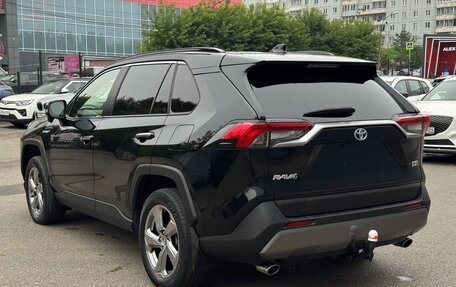 Toyota RAV4, 2019 год, 3 190 000 рублей, 6 фотография