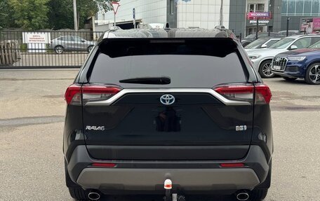 Toyota RAV4, 2019 год, 3 190 000 рублей, 5 фотография