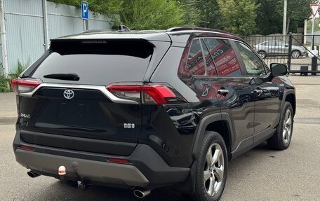 Toyota RAV4, 2019 год, 3 190 000 рублей, 4 фотография