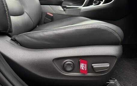 Toyota RAV4, 2019 год, 3 190 000 рублей, 15 фотография