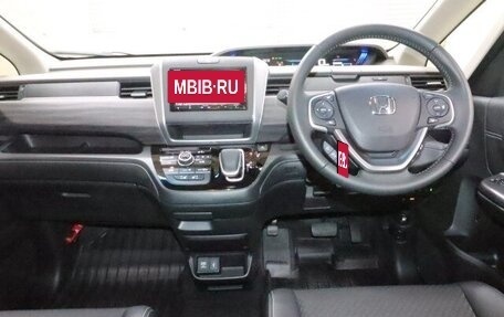 Honda Freed II, 2022 год, 1 280 000 рублей, 9 фотография