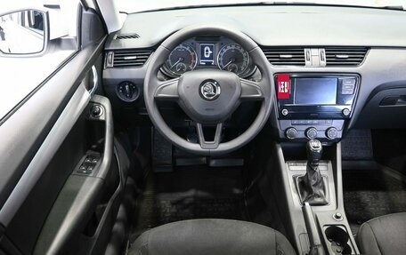 Skoda Octavia, 2019 год, 1 579 900 рублей, 12 фотография