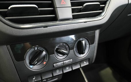 Volkswagen Polo VI (EU Market), 2021 год, 1 449 900 рублей, 17 фотография