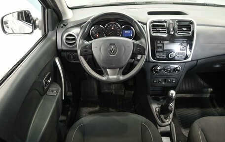 Renault Sandero II рестайлинг, 2016 год, 949 900 рублей, 11 фотография