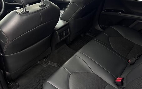 Toyota Camry, 2019 год, 2 390 000 рублей, 5 фотография