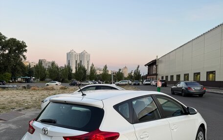 Toyota Auris II, 2013 год, 949 000 рублей, 5 фотография