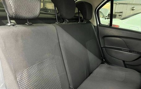 Renault Logan II, 2016 год, 559 900 рублей, 19 фотография
