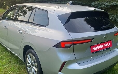 Opel Astra, 2023 год, 2 300 000 рублей, 3 фотография