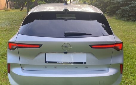 Opel Astra, 2023 год, 2 300 000 рублей, 5 фотография
