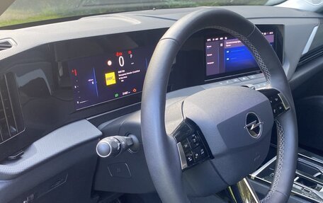 Opel Astra, 2023 год, 2 300 000 рублей, 9 фотография