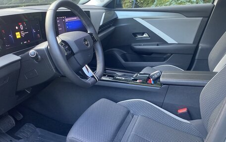 Opel Astra, 2023 год, 2 300 000 рублей, 8 фотография