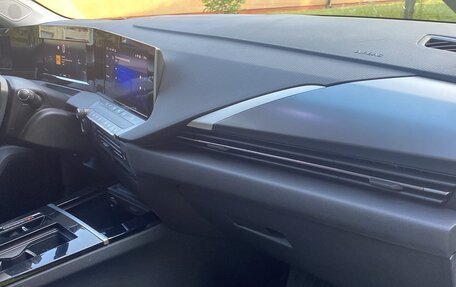 Opel Astra, 2023 год, 2 300 000 рублей, 17 фотография