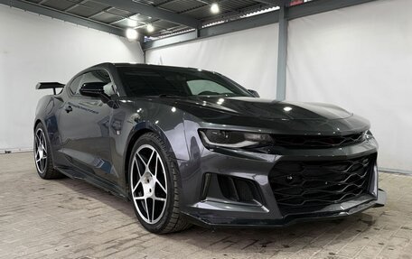 Chevrolet Camaro VI, 2017 год, 2 350 000 рублей, 7 фотография
