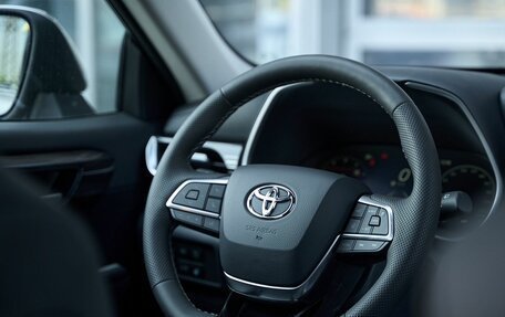 Toyota Highlander, 2026 год, 5 299 000 рублей, 13 фотография