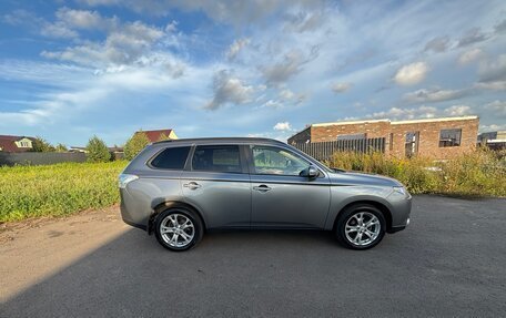Mitsubishi Outlander III рестайлинг 3, 2012 год, 1 250 000 рублей, 2 фотография