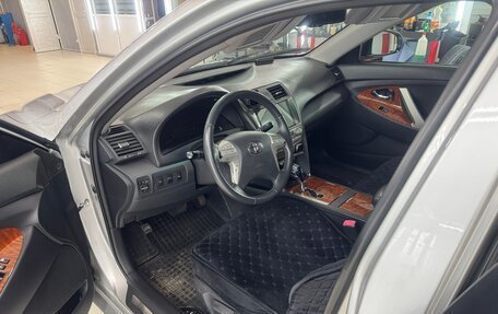 Toyota Camry, 2010 год, 1 050 000 рублей, 11 фотография