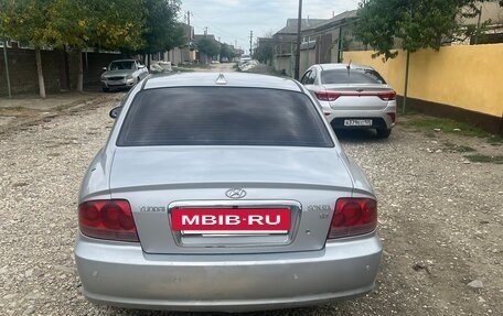 Hyundai Sonata IV рестайлинг, 2004 год, 400 000 рублей, 2 фотография