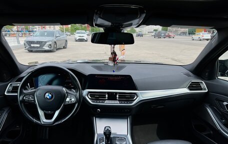 BMW 3 серия, 2020 год, 3 650 000 рублей, 10 фотография
