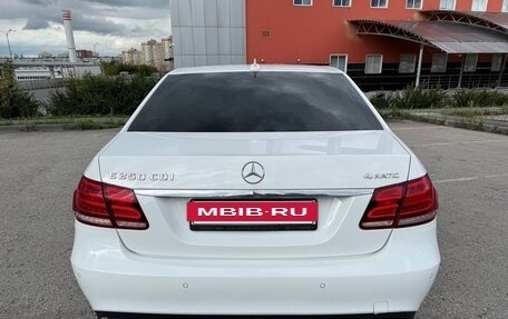 Mercedes-Benz E-Класс, 2013 год, 1 750 000 рублей, 2 фотография