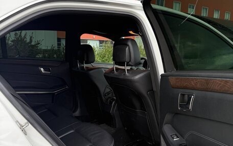 Mercedes-Benz E-Класс, 2013 год, 1 750 000 рублей, 10 фотография