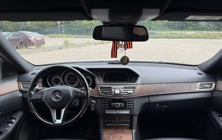 Mercedes-Benz E-Класс, 2013 год, 1 750 000 рублей, 13 фотография