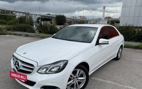 Mercedes-Benz E-Класс, 2013 год, 1 750 000 рублей, 3 фотография