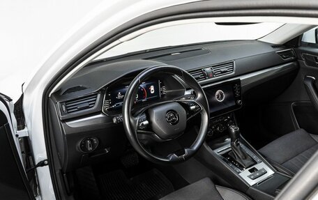 Skoda Superb III рестайлинг, 2021 год, 2 940 000 рублей, 9 фотография