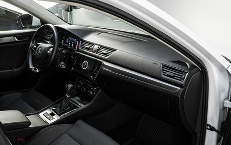 Skoda Superb III рестайлинг, 2021 год, 2 940 000 рублей, 16 фотография