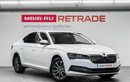 Skoda Superb III рестайлинг, 2021 год, 2 940 000 рублей, 3 фотография