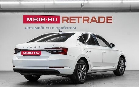 Skoda Superb III рестайлинг, 2021 год, 2 940 000 рублей, 5 фотография