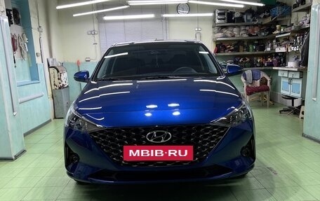 Hyundai Solaris II рестайлинг, 2022 год, 1 820 000 рублей, 2 фотография