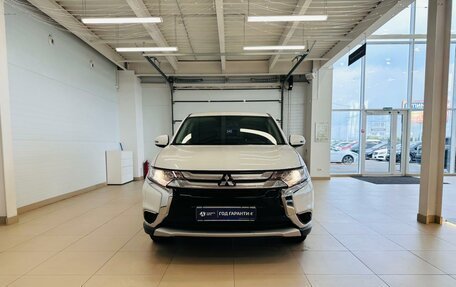 Mitsubishi Outlander III рестайлинг 3, 2016 год, 1 949 900 рублей, 9 фотография